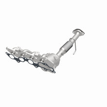 Load image into Gallery viewer, MagnaFlow Exhaust Products 5531165 California CARB Manifold Catalytic Converter for Select Ford Fusion