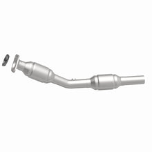 Load image into Gallery viewer, MagnaFlow Exhaust Products 49461 OEM Grade Direct-Fit Catalytic Converter for Select Pontiac Vibe, Toyota Corolla, Toyota Matrix