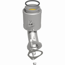 Load image into Gallery viewer, MagnaFlow Exhaust Products 280413 OEM Grade Direct-Fit Catalytic Converter for Select INFINITI Q50, INFINITI Q60