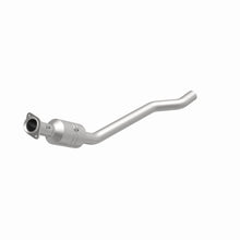 Load image into Gallery viewer, MagnaFlow Exhaust Products 49739 OEM Grade Direct-Fit Catalytic Converter for Select Dodge Durango, Jeep Grand Cherokee