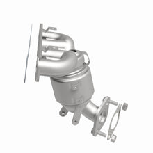 Load image into Gallery viewer, MagnaFlow Exhaust Products 290084 OEM Grade Manifold Catalytic Converter for Select Hyundai Elantra, Kia Forte