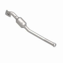 Load image into Gallery viewer, MagnaFlow Exhaust Products 21-251 OEM Grade Direct-Fit Catalytic Converter for Select Dodge Durango, Jeep Grand Cherokee