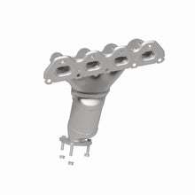 Load image into Gallery viewer, MagnaFlow Exhaust Products 5531062 California CARB Manifold Catalytic Converter for Select Chevrolet Aveo, Chevrolet Aveo5, Pontiac G3