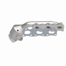 Load image into Gallery viewer, MagnaFlow Exhaust Products 23060 HM Grade Manifold Catalytic Converter for Select Chevrolet Tracker, Suzuki Grand Vitara, Suzuki Vitara, Suzuki XL-7