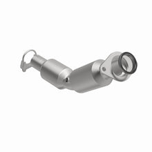 Load image into Gallery viewer, MagnaFlow Exhaust Products 5631455 California CARB Direct-Fit Catalytic Converter for Select Toyota Prius, Toyota Prius Plug-In