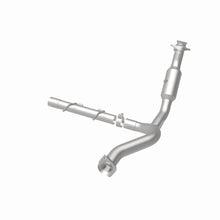 Load image into Gallery viewer, MagnaFlow Exhaust Products 5551500 California CARB Direct-Fit Catalytic Converter for Select Ford Expedition, Lincoln Navigator