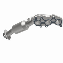 Load image into Gallery viewer, MagnaFlow Exhaust Products 5531983 California CARB Manifold Catalytic Converter for Select Lexus IS250