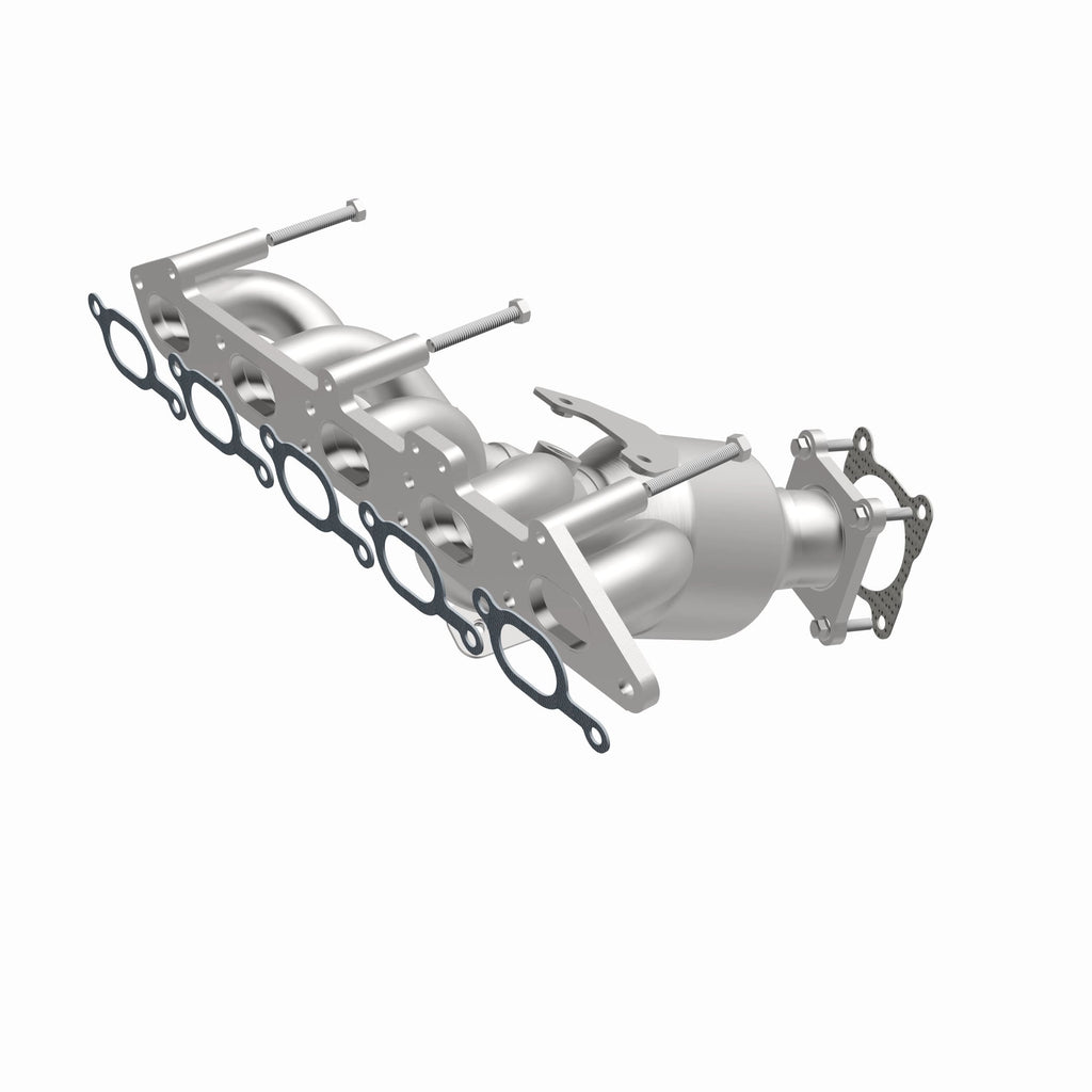 MagnaFlow Exhaust Products 22-138 OEM Grade Manifold Catalytic Converter for Select Volvo S60, Volvo V70