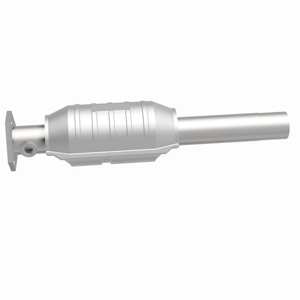 MagnaFlow Exhaust Products 22917 Standard Grade Direct-Fit Catalytic Converter for Select Volkswagen Golf, Volkswagen Jetta