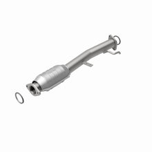 Load image into Gallery viewer, MagnaFlow Exhaust Products 93134 HM Grade Direct-Fit Catalytic Converter for Select Toyota RAV4