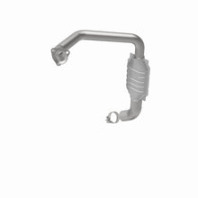 Load image into Gallery viewer, MagnaFlow Exhaust Products 93615 HM Grade Direct-Fit Catalytic Converter for Select Chevrolet Express 1500, Chevrolet Express 2500, Chevrolet Express 3500, Chevrolet G30, GMC G3500, GMC Savana 1500, GMC Savana 2500, GMC Savana