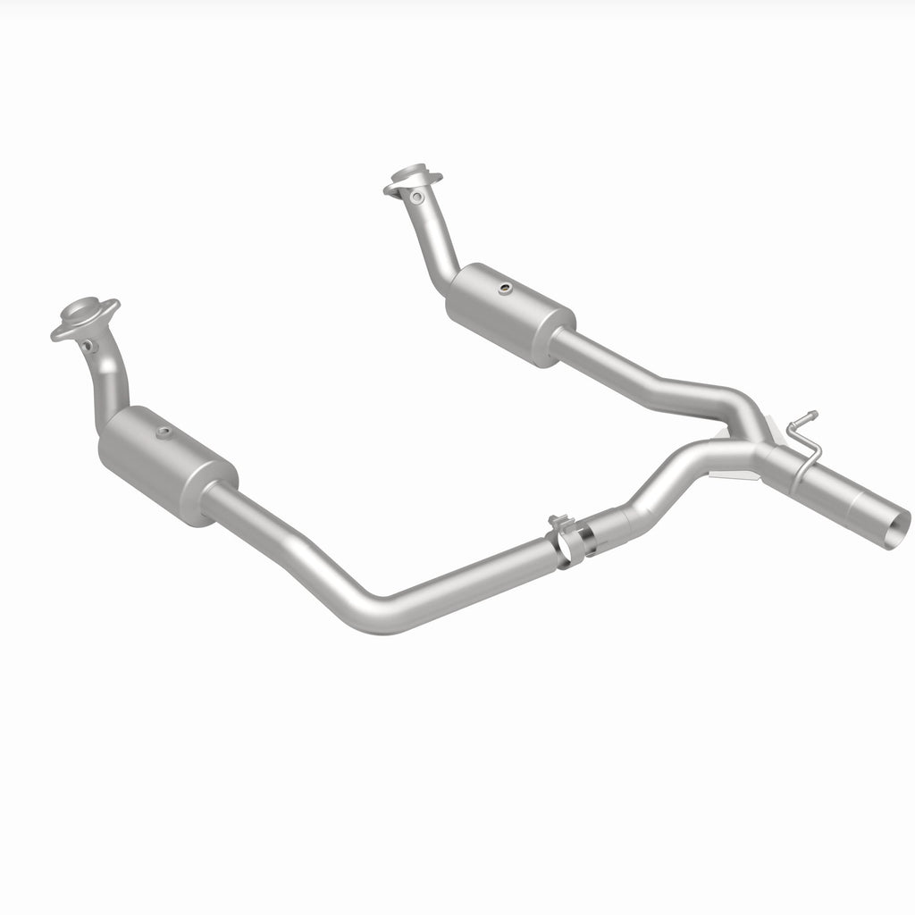 MagnaFlow Exhaust Products 5551599 California CARB Direct-Fit Catalytic Converter for Select Ford E-350 Super Duty