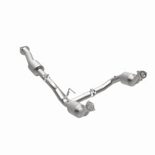 Load image into Gallery viewer, MagnaFlow Exhaust Products 280745 OEM Grade Direct-Fit Catalytic Converter for Select Chevrolet Silverado HD, Chevrolet Silverado HD, GMC Sierra HD, GMC Sierra HD
