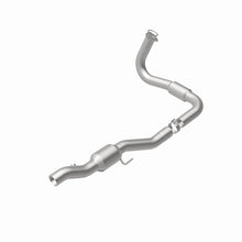 Load image into Gallery viewer, MagnaFlow Exhaust Products 52492 OEM Grade Direct-Fit Catalytic Converter for Select Chevrolet Silverado HD, Chevrolet Silverado 3500, GMC Sierra HD, GMC Sierra