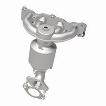 Load image into Gallery viewer, MagnaFlow Exhaust Products 22-086 OEM Grade Manifold Catalytic Converter for Select Hyundai Santa Fe Sport