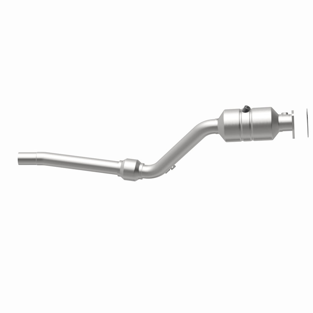 MagnaFlow Exhaust Products 51462 OEM Grade Direct-Fit Catalytic Converter for Select Audi A4, Audi A4 Quattro