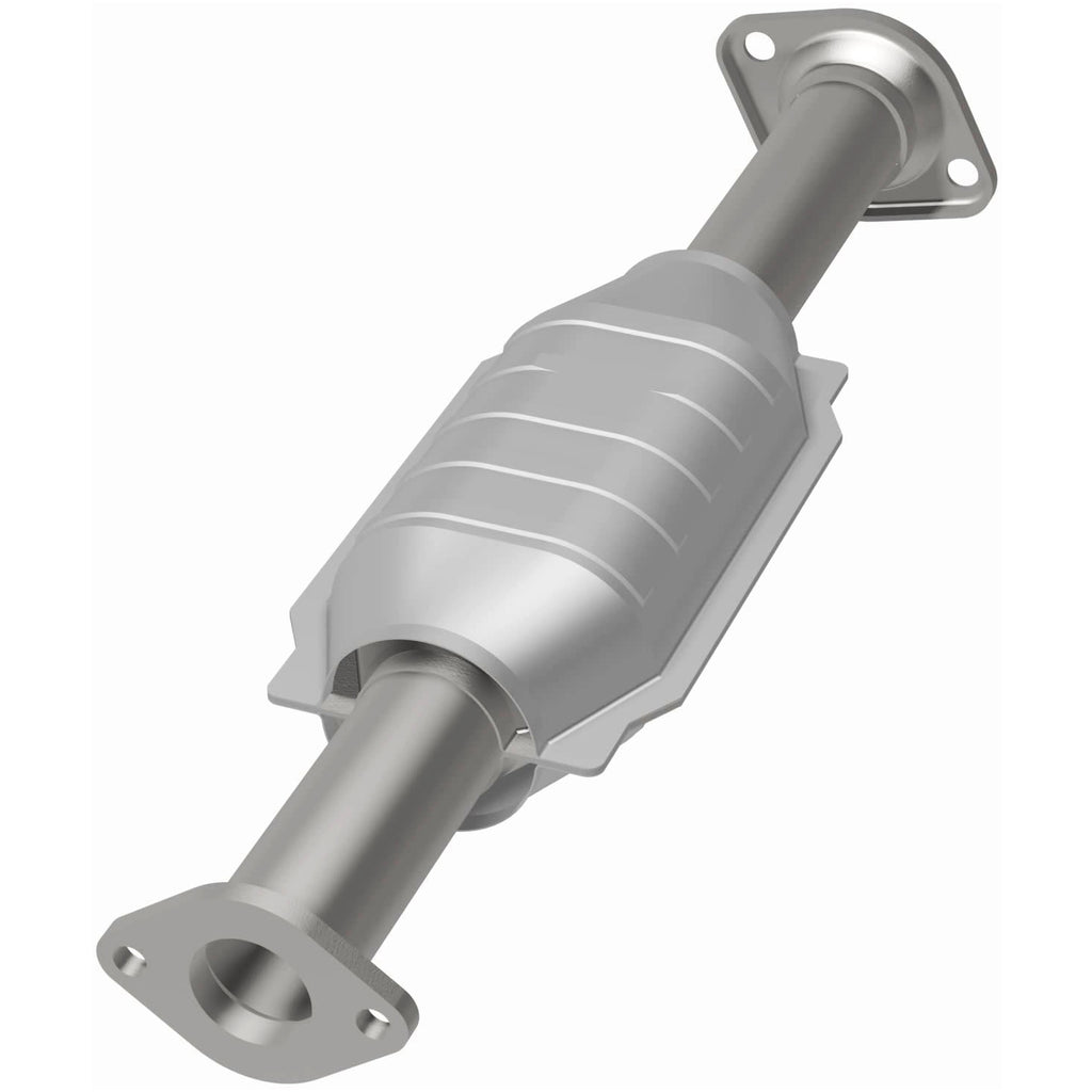 MagnaFlow Exhaust Products 49570 OEM Grade Direct-Fit Catalytic Converter for Select Mitsubishi Montero Sport