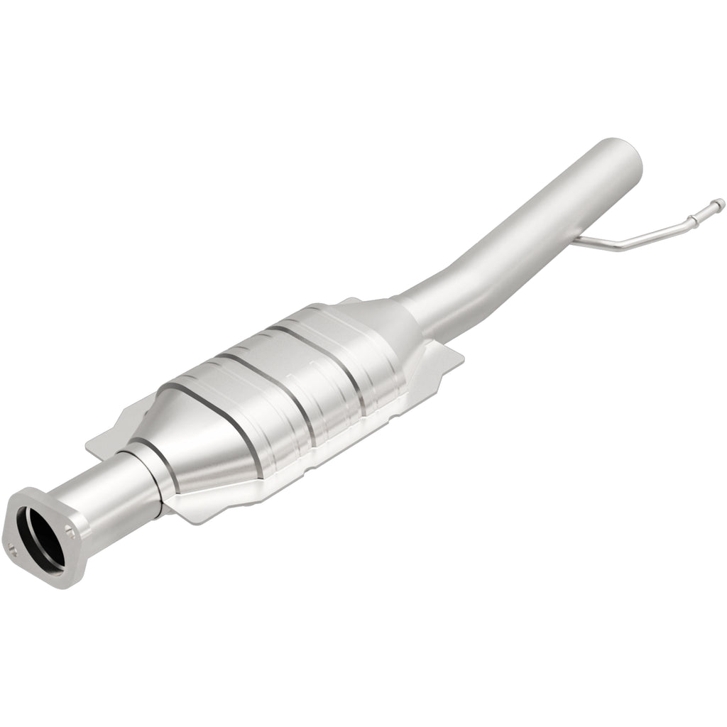 MagnaFlow Exhaust Products 24463 HM Grade Direct-Fit Catalytic Converter for Select Ford Escape, Mazda Tribute, Mercury Mariner