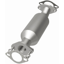 Load image into Gallery viewer, MagnaFlow Exhaust Products 24266 HM Grade Direct-Fit Catalytic Converter for Select Hyundai Elantra, Kia Soul