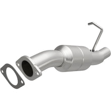 Load image into Gallery viewer, MagnaFlow Exhaust Products 23781 HM Grade Direct-Fit Catalytic Converter for Select Chevrolet Avalanche 2500, Chevrolet Silverado HD, Chevrolet Silverado HD Classic, Chevrolet Silverado Classic, Chevrolet Suburban 2500, GMC Sierra HD, GMC Sierra HD