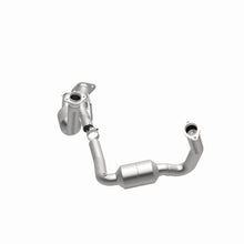 Load image into Gallery viewer, MagnaFlow Exhaust Products 24490 HM Grade Direct-Fit Catalytic Converter for Select Jeep Commander, Jeep Grand Cherokee