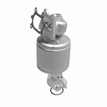 Load image into Gallery viewer, MagnaFlow Exhaust Products 5582741 California CARB Manifold Catalytic Converter for Select Acura MDX, Honda Odyssey, Honda Pilot, Honda Ridgeline