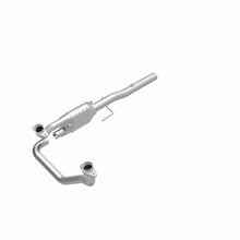 Load image into Gallery viewer, MagnaFlow Exhaust Products 3391285 California CARB Direct-Fit Catalytic Converter for Select Dodge Ram 1500, Dodge Ram