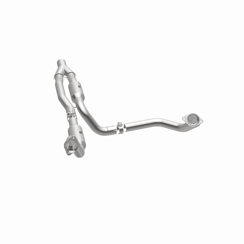 MagnaFlow Exhaust Products 21-457 OEM Grade Direct-Fit Catalytic Converter for Select Ram 1500, Ram 2500, Ram