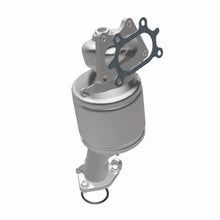 Load image into Gallery viewer, MagnaFlow Exhaust Products 5582741 California CARB Manifold Catalytic Converter for Select Acura MDX, Honda Odyssey, Honda Pilot, Honda Ridgeline