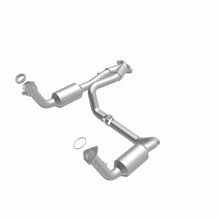 Load image into Gallery viewer, MagnaFlow Exhaust Products 4651097 California CARB Direct-Fit Catalytic Converter for Select Cadillac Escalade, Chevrolet Avalanche 1500, Chevrolet Silverado 1500, Chevrolet Suburban 1500, Chevrolet Tahoe, GMC Sierra 1500, GMC Yukon, GMC Yukon XL
