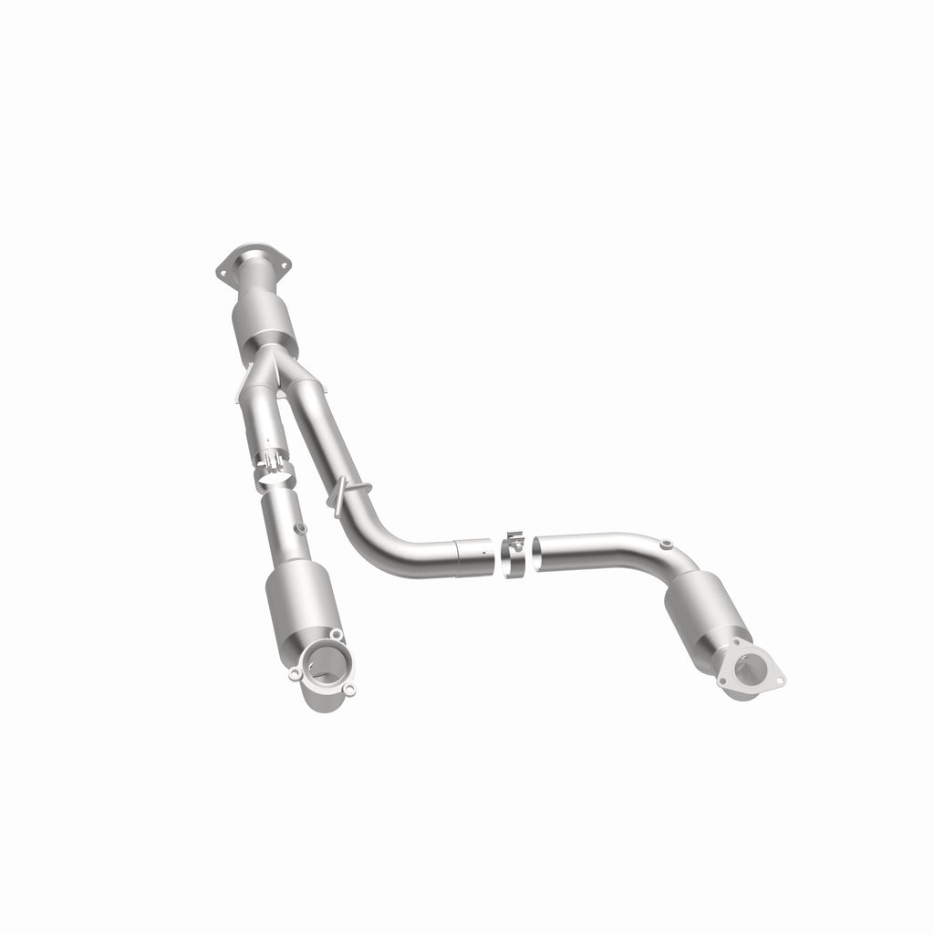 MagnaFlow Exhaust Products 5582113 California CARB Direct-Fit Catalytic Converter for Select Chevrolet Express 2500, Chevrolet Express 3500, GMC Savana 2500, GMC Savana