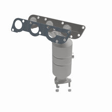 Load image into Gallery viewer, MagnaFlow Exhaust Products 50911 HM Grade Manifold Catalytic Converter for Select Suzuki Verona