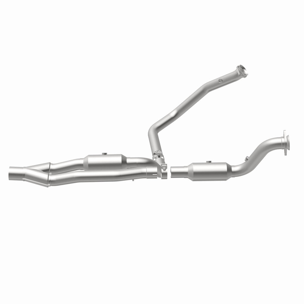 MagnaFlow Exhaust Products 21-457 OEM Grade Direct-Fit Catalytic Converter for Select Ram 1500, Ram 2500, Ram