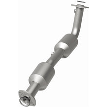 Load image into Gallery viewer, MagnaFlow Exhaust Products 93458 HM Grade Direct-Fit Catalytic Converter for Select Toyota Sequoia, Toyota Tundra