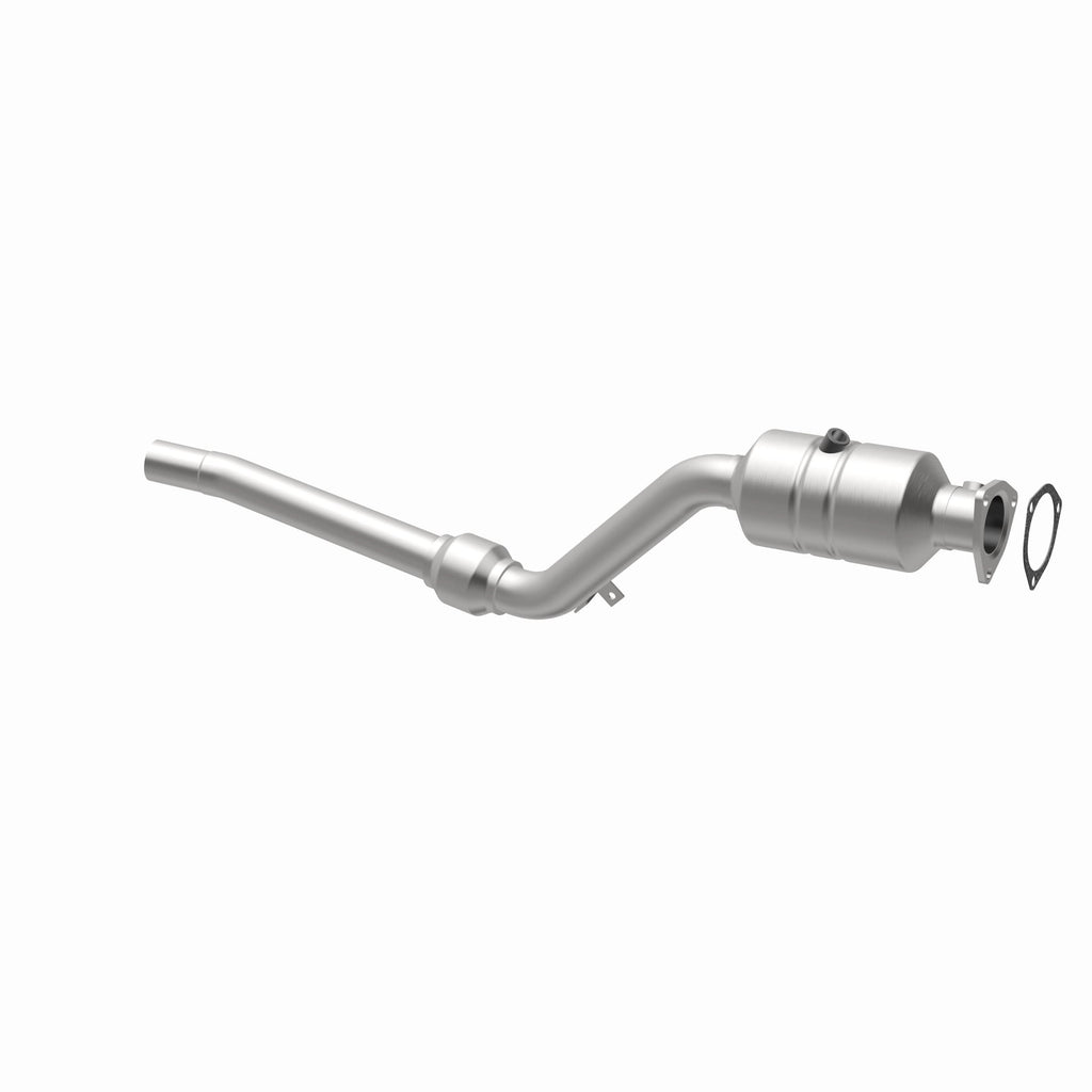 MagnaFlow Exhaust Products 51462 OEM Grade Direct-Fit Catalytic Converter for Select Audi A4, Audi A4 Quattro