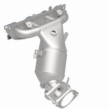 Load image into Gallery viewer, MagnaFlow Exhaust Products 290031 OEM Grade Manifold Catalytic Converter for Select Nissan Kicks, Nissan Versa