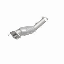 Load image into Gallery viewer, MagnaFlow Exhaust Products 24148 HM Grade Direct-Fit Catalytic Converter for Select Chevrolet Silverado HD, Chevrolet Silverado HD Classic, Chevrolet Silverado 2500, Chevrolet Suburban 2500, GMC Sierra HD, GMC Sierra HD Classic, GMC Sierra 2500, GMC