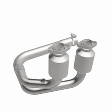 Load image into Gallery viewer, MagnaFlow Exhaust Products 4583386 California CARB Direct-Fit Catalytic Converter for Select Jeep Wrangler