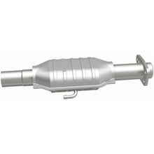 Load image into Gallery viewer, MagnaFlow Exhaust Products 3322447 California CARB Direct-Fit Catalytic Converter for Select Buick Electra, Buick LeSabre, Buick Riviera, Cadillac Brougham, Cadillac Commercial Chassis, Cadillac DeVille, Cadillac Eldorado, Cadillac Fleetwood, Cadillac