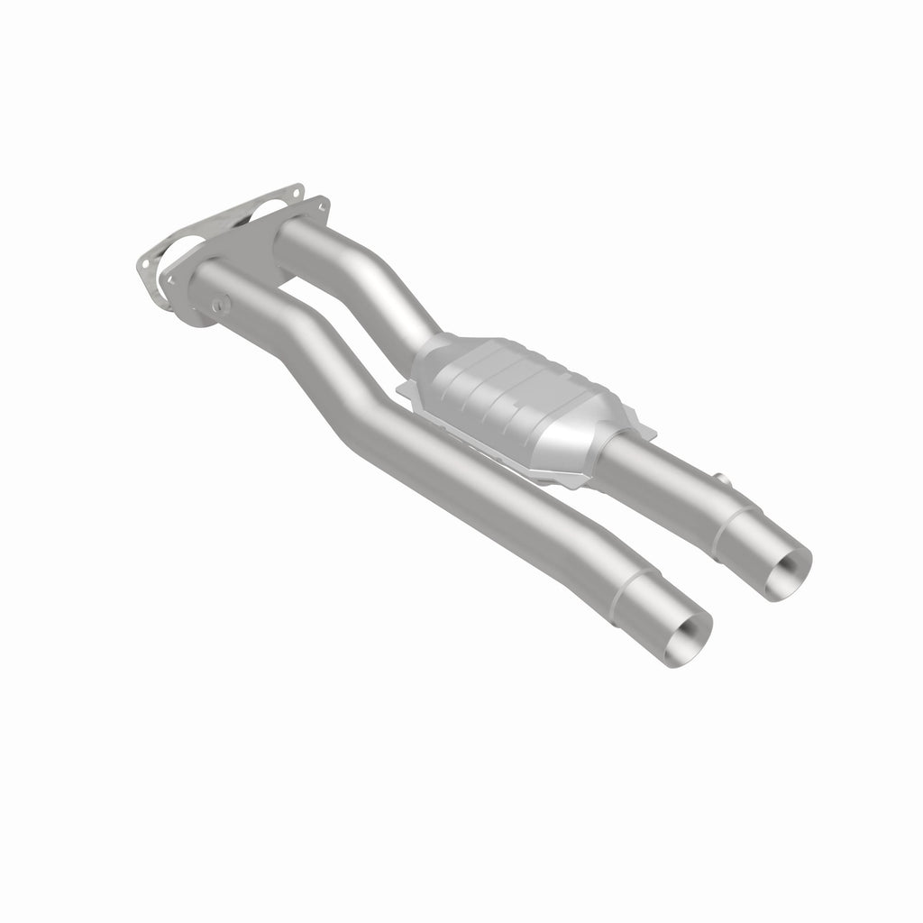 MagnaFlow Exhaust Products 4451471 California CARB Direct-Fit Catalytic Converter for Select Chevrolet C2500, Chevrolet C2500 Suburban, Chevrolet C3500, Chevrolet K2500, Chevrolet K2500 Suburban, Chevrolet K3500, GMC C2500, GMC C2500 Suburban, GMC C3500,