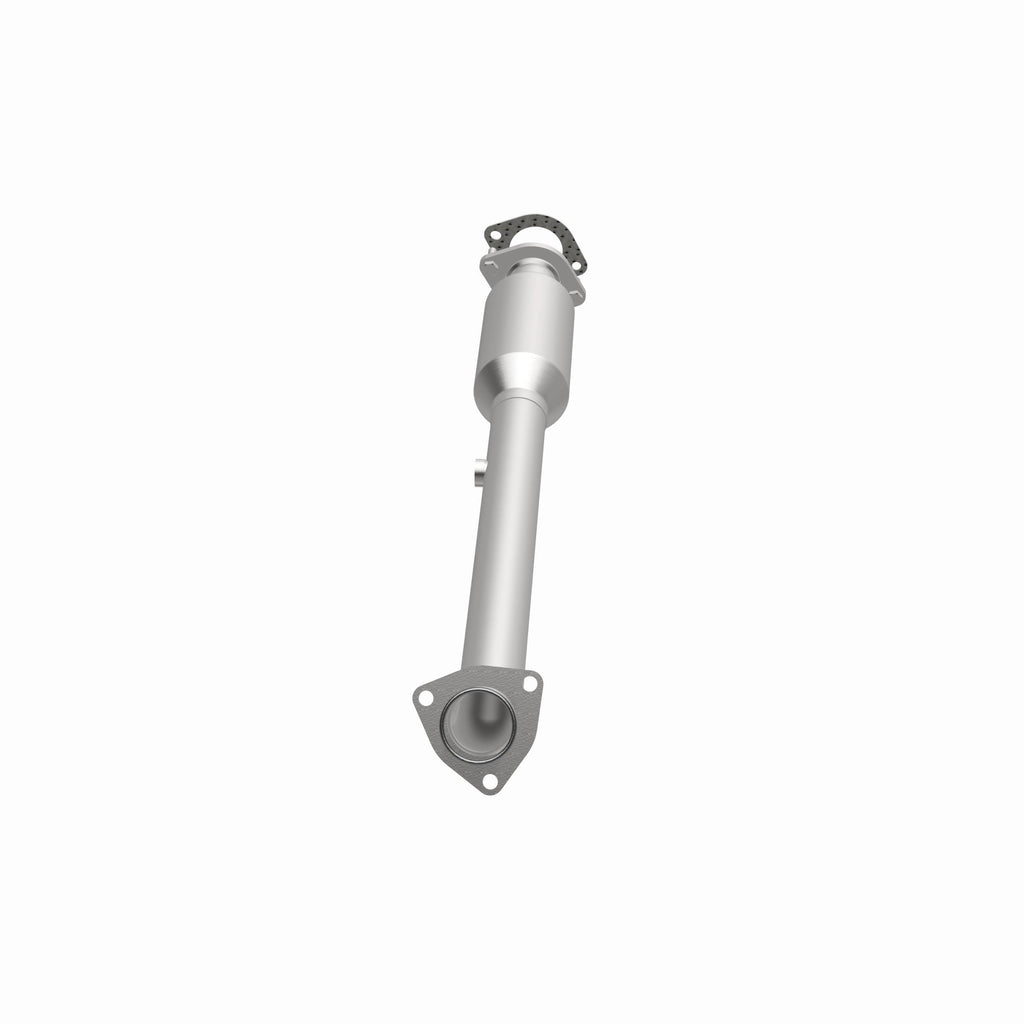 MagnaFlow Exhaust Products 51602 OEM Grade Direct-Fit Catalytic Converter for Select Nissan Frontier, Suzuki Equator