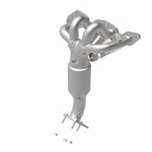 Load image into Gallery viewer, MagnaFlow Exhaust Products 5531382 California CARB Manifold Catalytic Converter for Select Ford Escape, Mazda Tribute, Mercury Mariner
