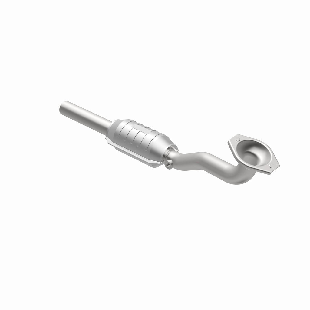 MagnaFlow Exhaust Products 22924 Standard Grade Direct-Fit Catalytic Converter for Select Volkswagen Golf, Volkswagen Jetta