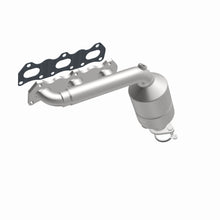 Load image into Gallery viewer, MagnaFlow Exhaust Products 51254 OEM Grade Manifold Catalytic Converter for Select Suzuki Grand Vitara, Suzuki XL-7