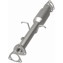 Load image into Gallery viewer, MagnaFlow Exhaust Products 23462 HM Grade Direct-Fit Catalytic Converter for Select Chevrolet S10, GMC Sonoma, Isuzu Hombre