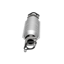 Load image into Gallery viewer, MagnaFlow Exhaust Products 23171 HM Grade Direct-Fit Catalytic Converter for Select Hyundai Accent, Kia Rio, Kia Rio5