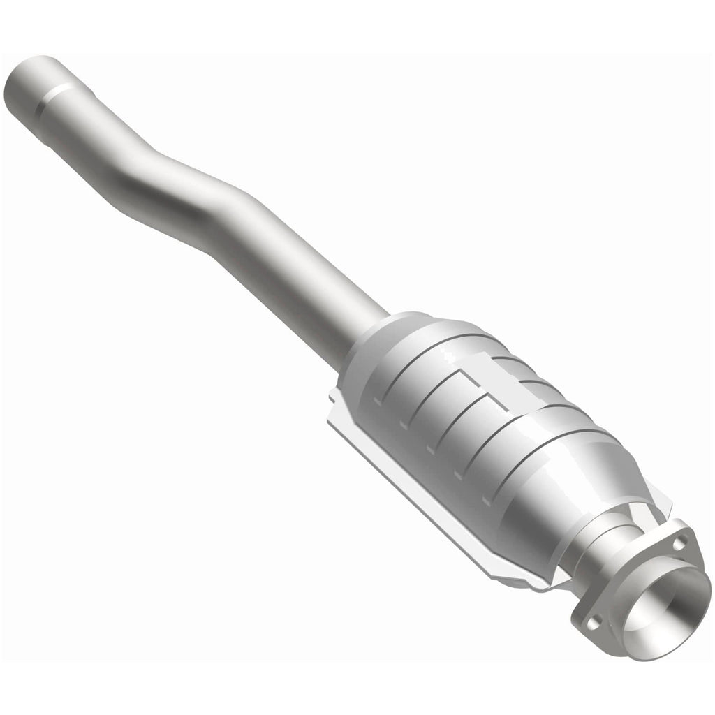 MagnaFlow Exhaust Products 23826 Standard Grade Direct-Fit Catalytic Converter for Select Land Rover Range Rover