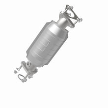 Load image into Gallery viewer, MagnaFlow Exhaust Products 447199 California CARB Direct-Fit Catalytic Converter for Select Nissan Frontier, Nissan Xterra