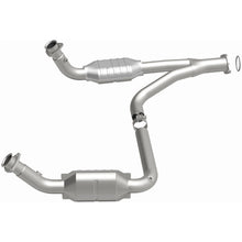 Load image into Gallery viewer, MagnaFlow Exhaust Products 49644 OEM Grade Direct-Fit Catalytic Converter for Select Chevrolet Silverado HD, Chevrolet Silverado HD Classic, Chevrolet Silverado Classic, Chevrolet Silverado HD, GMC Sierra HD, GMC Sierra HD Classic, GMC Sierra Classic,