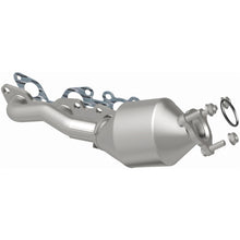 Load image into Gallery viewer, MagnaFlow Exhaust Products 447197 California CARB Manifold Catalytic Converter for Select Nissan Frontier